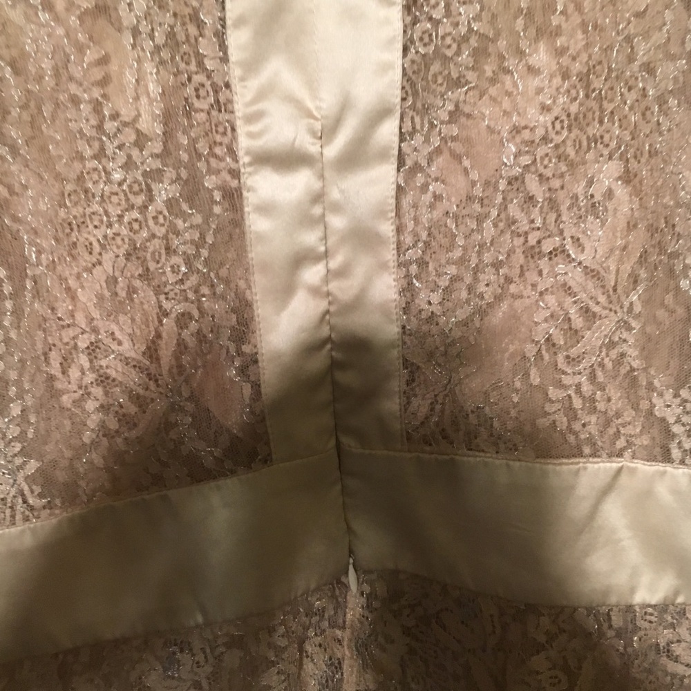 Lace Top - Picture 4 of 5